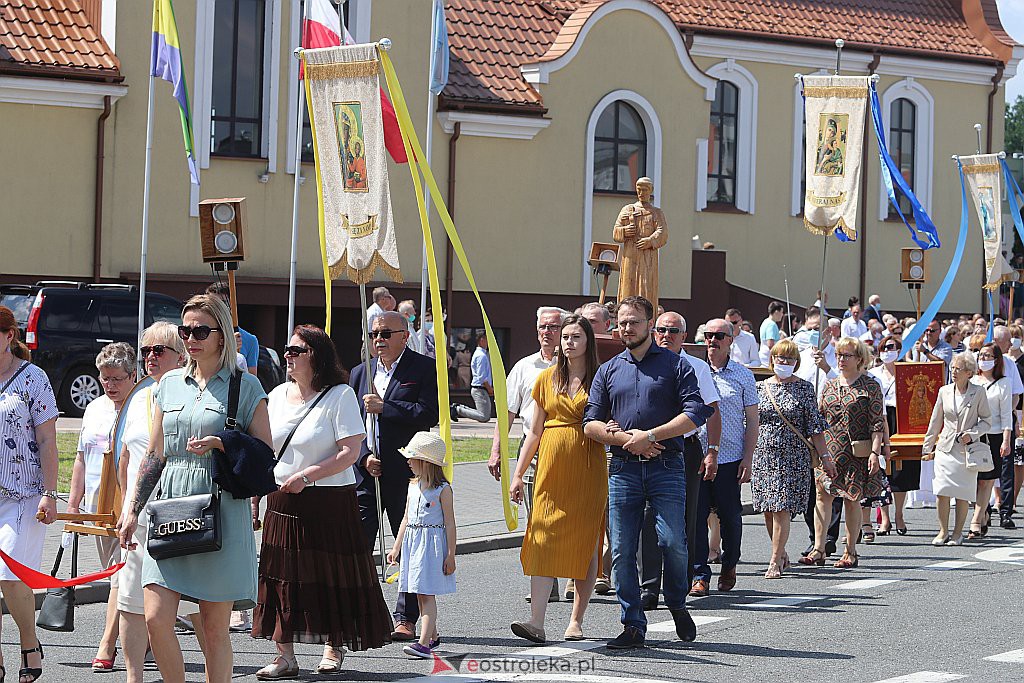 Boże Ciało 2020: Procesja z parafii św. Franciszka z Asyżu w Ostrołęce - zdjęcie #71 - eOstroleka.pl