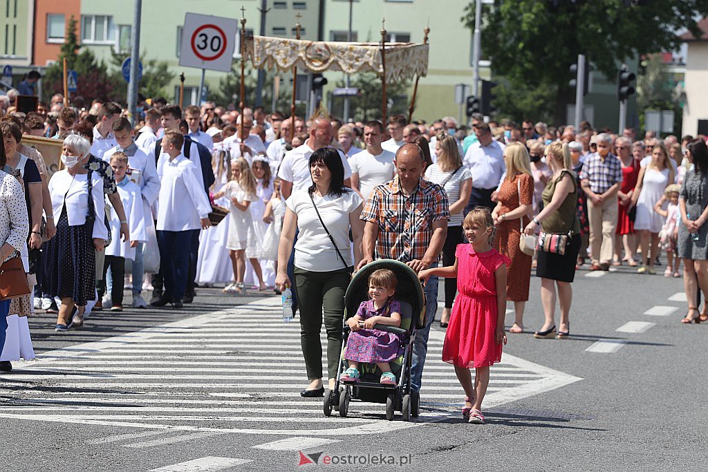 Boże Ciało 2020: Procesja z parafii św. Franciszka z Asyżu w Ostrołęce - zdjęcie #67 - eOstroleka.pl