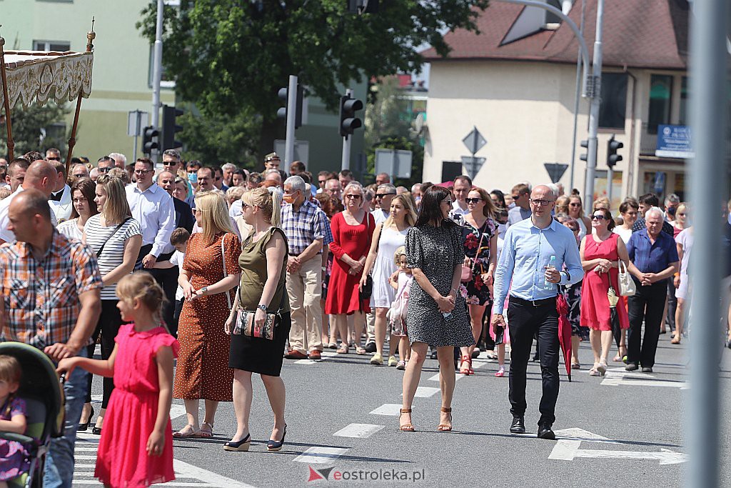 Boże Ciało 2020: Procesja z parafii św. Franciszka z Asyżu w Ostrołęce - zdjęcie #66 - eOstroleka.pl