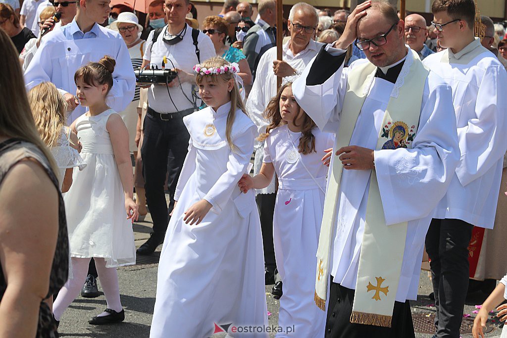 Boże Ciało 2020: Procesja z parafii św. Franciszka z Asyżu w Ostrołęce - zdjęcie #46 - eOstroleka.pl