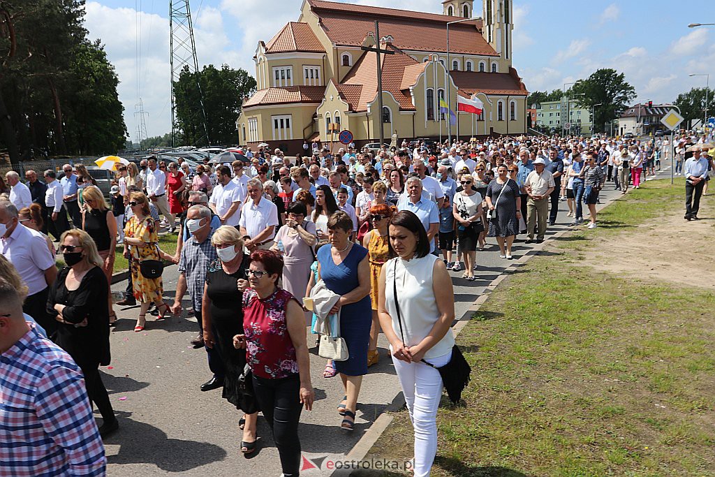 Boże Ciało 2020: Procesja z parafii św. Franciszka z Asyżu w Ostrołęce - zdjęcie #23 - eOstroleka.pl