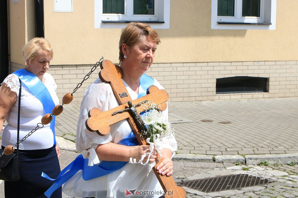 Boże Ciało 2020: Procesja z parafii pw. Nawiedzenia NMP w Ostrołęce [11.06.2020] - zdjęcie #131 - eOstroleka.pl