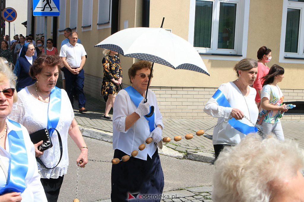 Boże Ciało 2020: Procesja z parafii pw. Nawiedzenia NMP w Ostrołęce [11.06.2020] - zdjęcie #122 - eOstroleka.pl