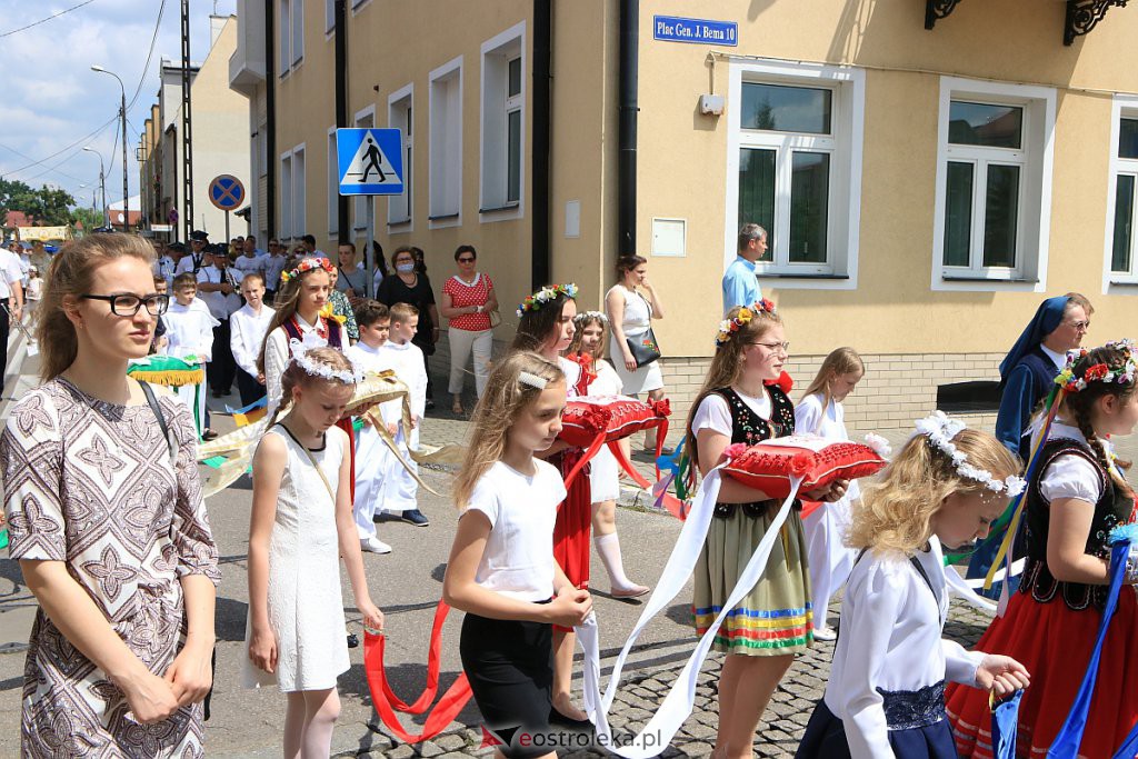 Boże Ciało 2020: Procesja z parafii pw. Nawiedzenia NMP w Ostrołęce [11.06.2020] - zdjęcie #118 - eOstroleka.pl