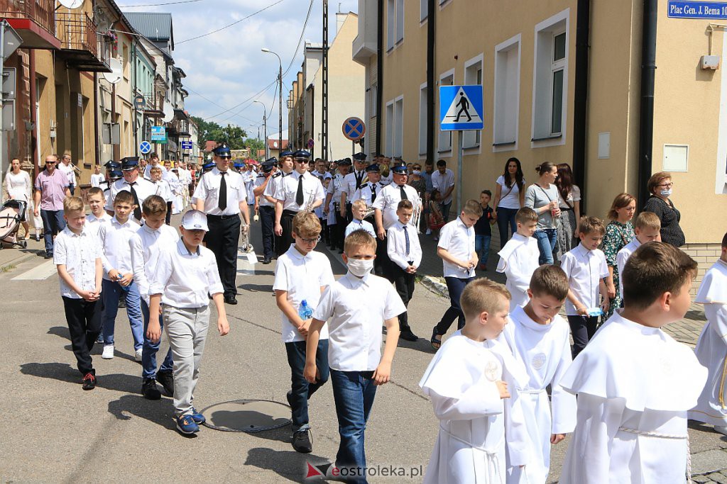 Boże Ciało 2020: Procesja z parafii pw. Nawiedzenia NMP w Ostrołęce [11.06.2020] - zdjęcie #116 - eOstroleka.pl