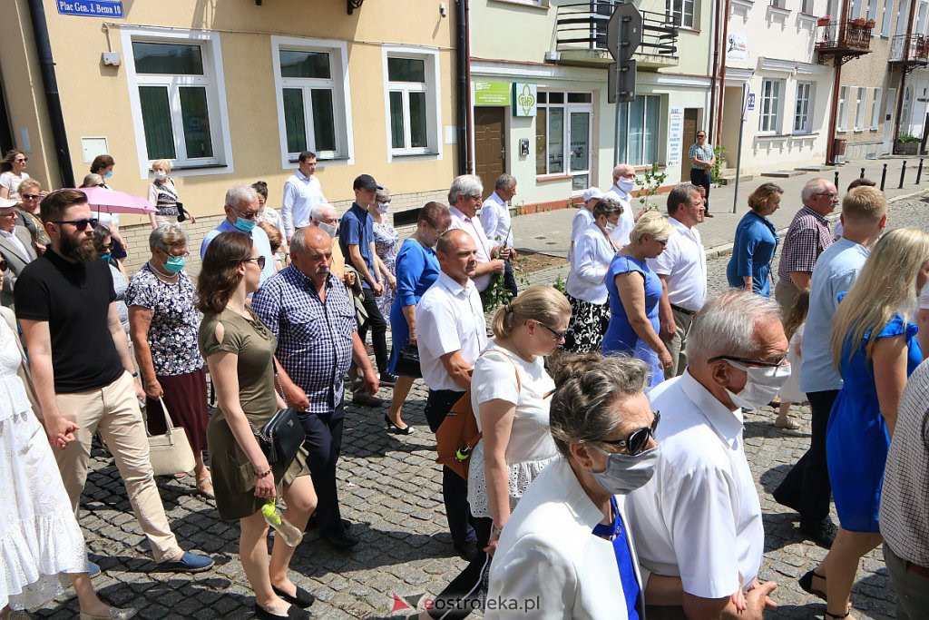 Boże Ciało 2020: Procesja z parafii pw. Nawiedzenia NMP w Ostrołęce [11.06.2020] - zdjęcie #65 - eOstroleka.pl
