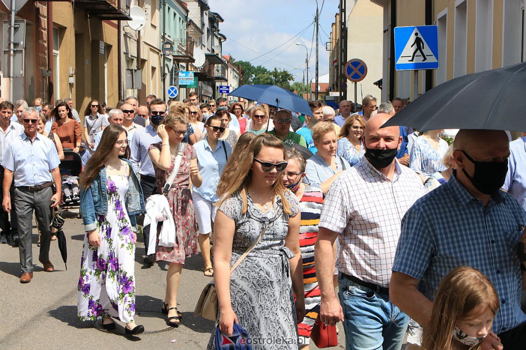 Boże Ciało 2020: Procesja z parafii pw. Nawiedzenia NMP w Ostrołęce [11.06.2020] - zdjęcie #61 - eOstroleka.pl