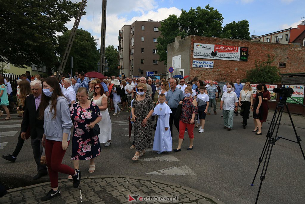 Boże Ciało 2020: Procesja z parafii pw. Nawiedzenia NMP w Ostrołęce [11.06.2020] - zdjęcie #15 - eOstroleka.pl