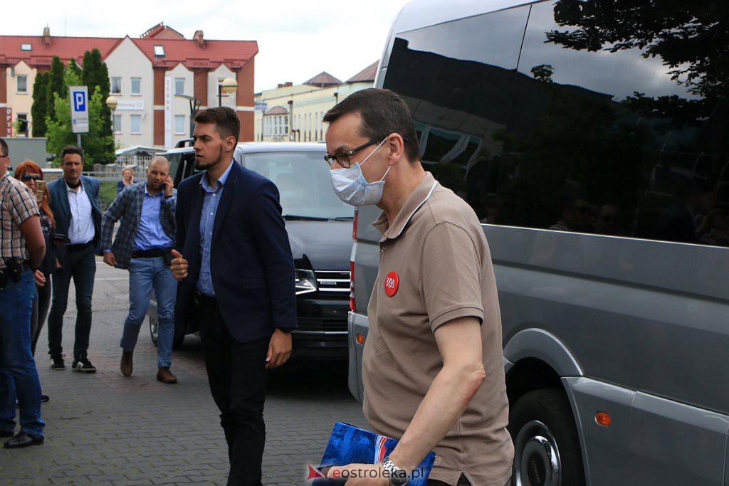 Premier Mateusz Morawiecki z wizytą w Ostrołęce [13.06.2020] - zdjęcie #55 - eOstroleka.pl