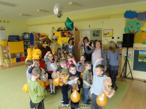 Dzień misia w przedszkolu nr 17 (20.10.2010) - zdjęcie #1 - eOstroleka.pl