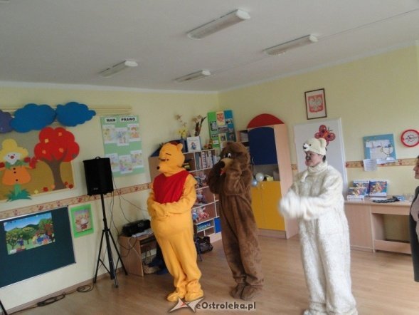 Dzień misia w przedszkolu nr 17 (20.10.2010) - zdjęcie #20 - eOstroleka.pl