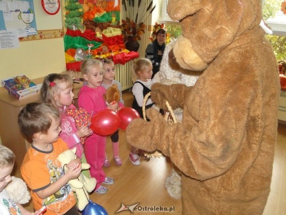 Dzień misia w przedszkolu nr 17 (20.10.2010) - zdjęcie #6 - eOstroleka.pl