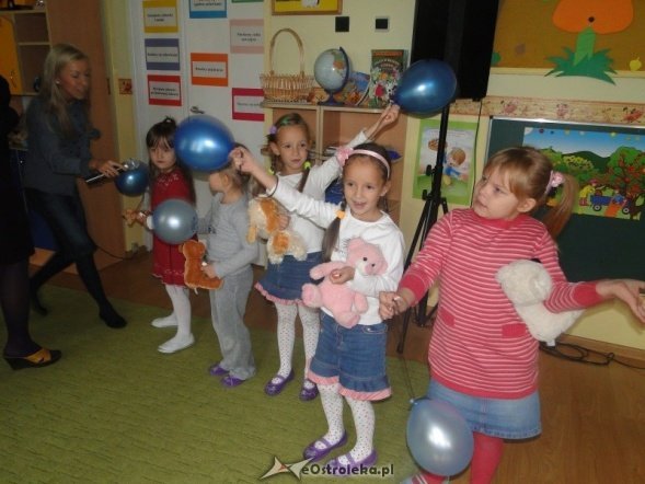 Dzień misia w przedszkolu nr 17 (20.10.2010) - zdjęcie #4 - eOstroleka.pl