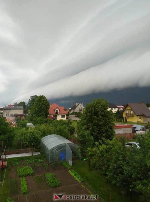 Burza nad Ostrołęką. Zdjęcia czytelników [17.06.2020] - zdjęcie #8 - eOstroleka.pl