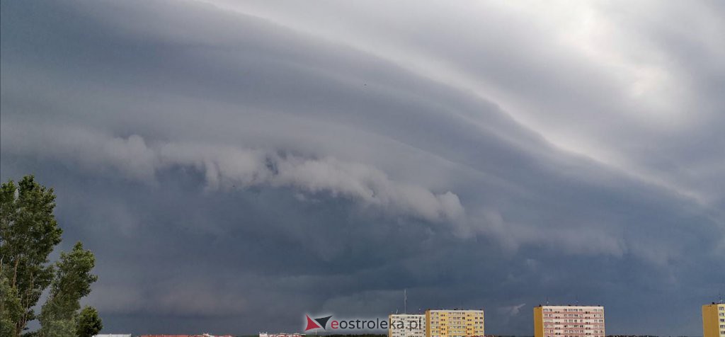 Burza nad Ostrołęką. Zdjęcia czytelników [17.06.2020] - zdjęcie #15 - eOstroleka.pl