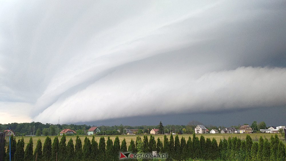 Burza nad Ostrołęką. Zdjęcia czytelników [17.06.2020] - zdjęcie #32 - eOstroleka.pl