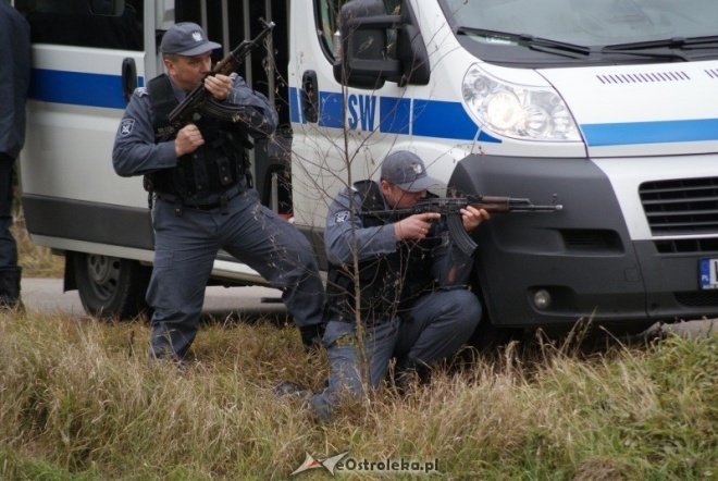 Ćwiczenia straży więziennej (21.10.2010) - zdjęcie #40 - eOstroleka.pl
