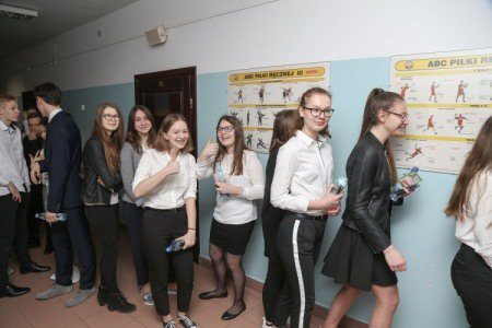 Egzamin ósmoklasisty 2020: Uczniowie zdają dziś język obcy [18.06.2020] - zdjęcie #3 - eOstroleka.pl