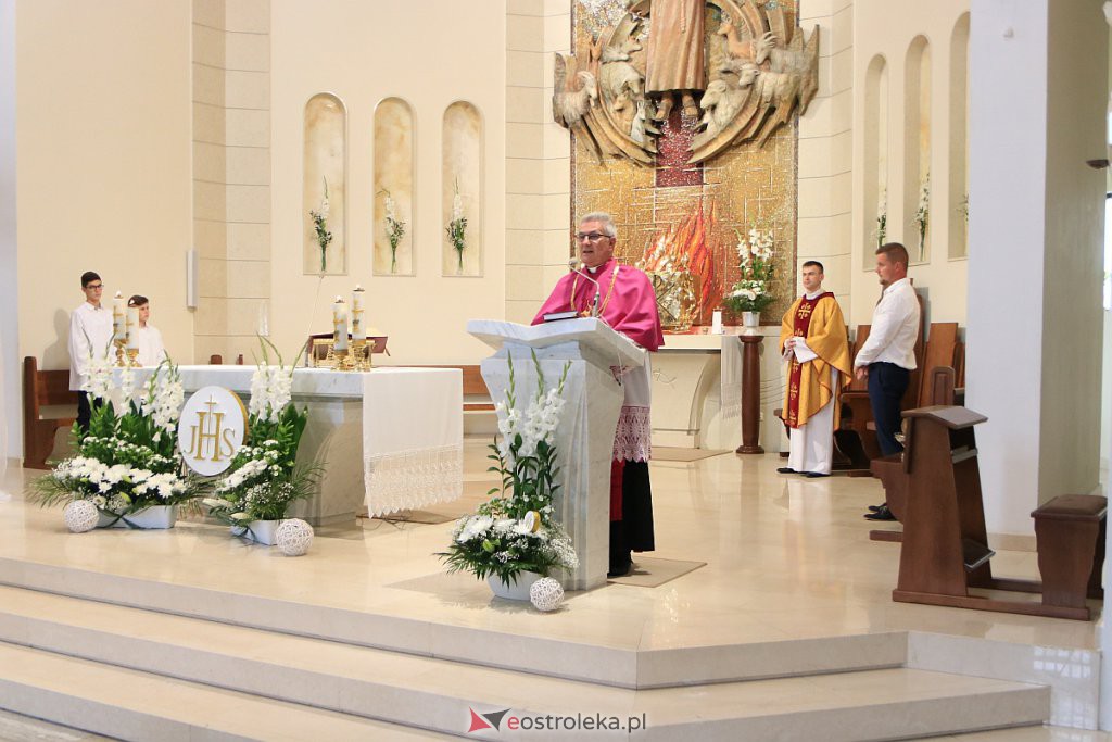 Sakrament I Komunii Świętej w parafii pw. św. Franciszka z Asyżu [20.06.2020] - zdjęcie #52 - eOstroleka.pl