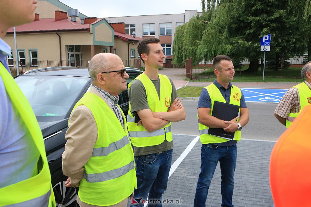 Ulica Blachnickiego oficjalnie odebrana po przebudowie. 585 dni po terminie! [22.06.2020] - zdjęcie #17 - eOstroleka.pl