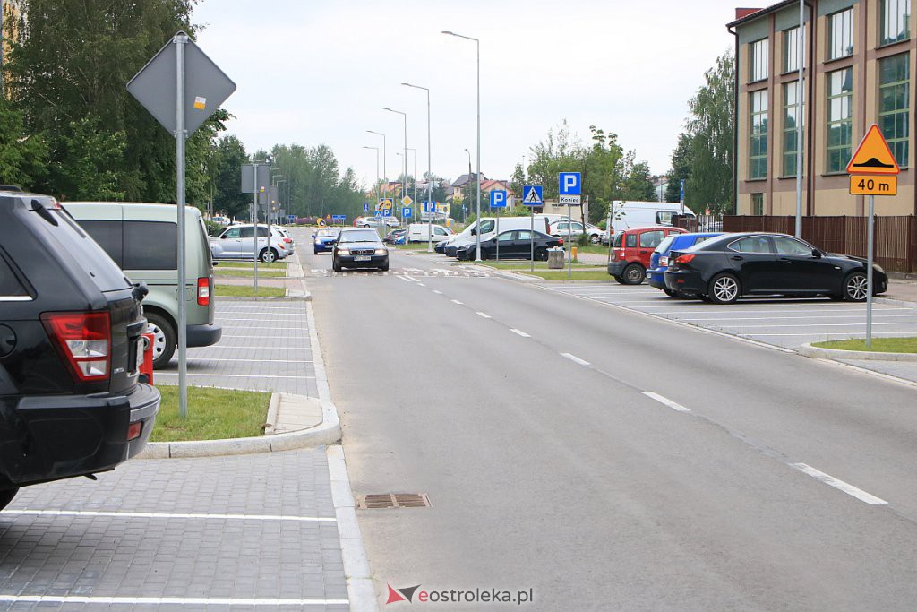 Ulica Blachnickiego oficjalnie odebrana po przebudowie. 585 dni po terminie! [22.06.2020] - zdjęcie #24 - eOstroleka.pl