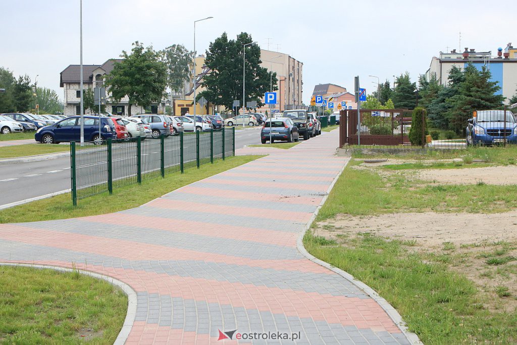 Ulica Blachnickiego oficjalnie odebrana po przebudowie. 585 dni po terminie! [22.06.2020] - zdjęcie #27 - eOstroleka.pl