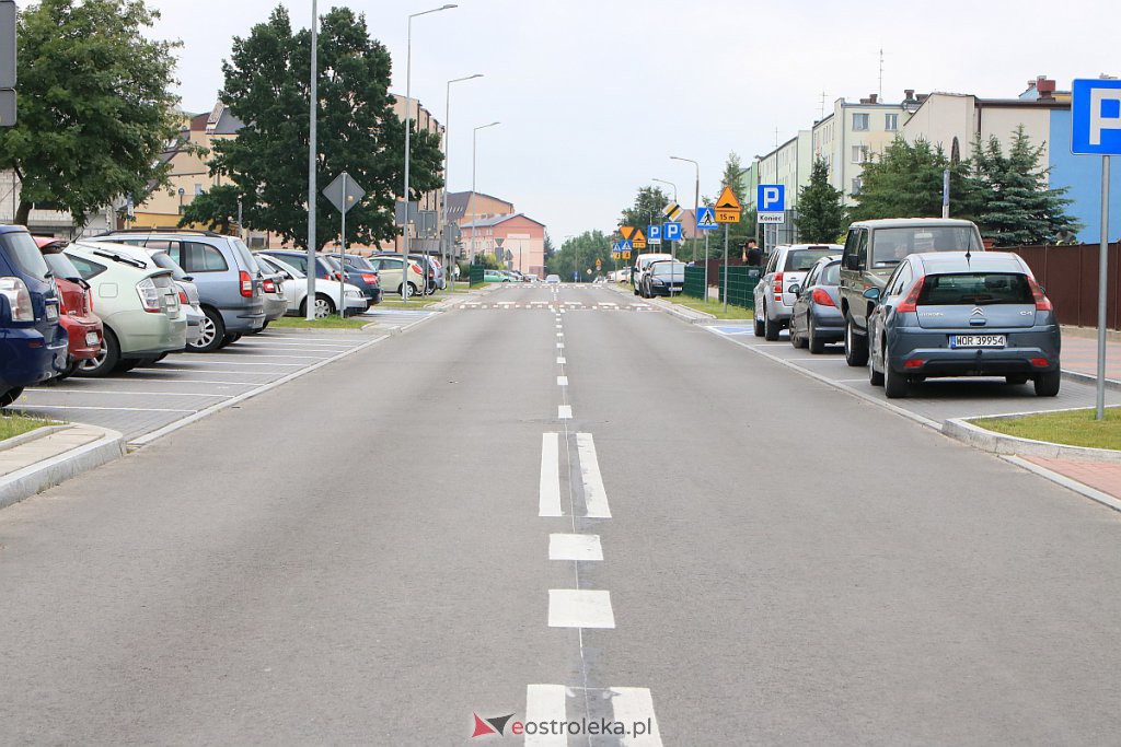 Ulica Blachnickiego oficjalnie odebrana po przebudowie. 585 dni po terminie! [22.06.2020] - zdjęcie #28 - eOstroleka.pl