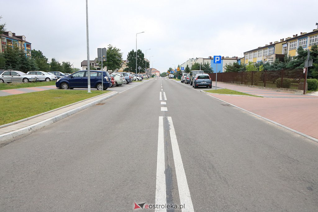 Ulica Blachnickiego oficjalnie odebrana po przebudowie. 585 dni po terminie! [22.06.2020] - zdjęcie #29 - eOstroleka.pl