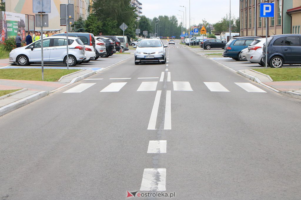 Ulica Blachnickiego oficjalnie odebrana po przebudowie. 585 dni po terminie! [22.06.2020] - zdjęcie #30 - eOstroleka.pl