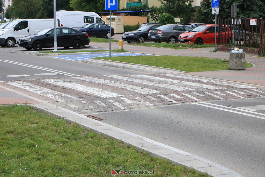 Ulica Blachnickiego oficjalnie odebrana po przebudowie. 585 dni po terminie! [22.06.2020] - zdjęcie #36 - eOstroleka.pl
