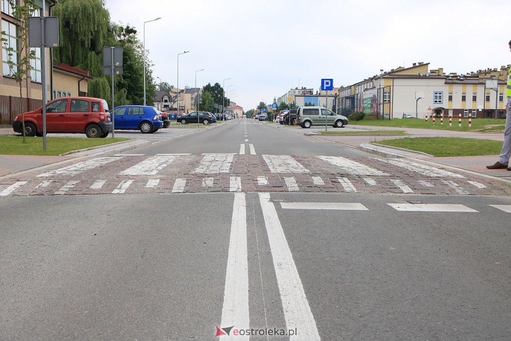 Ulica Blachnickiego oficjalnie odebrana po przebudowie. 585 dni po terminie! [22.06.2020] - zdjęcie #4 - eOstroleka.pl