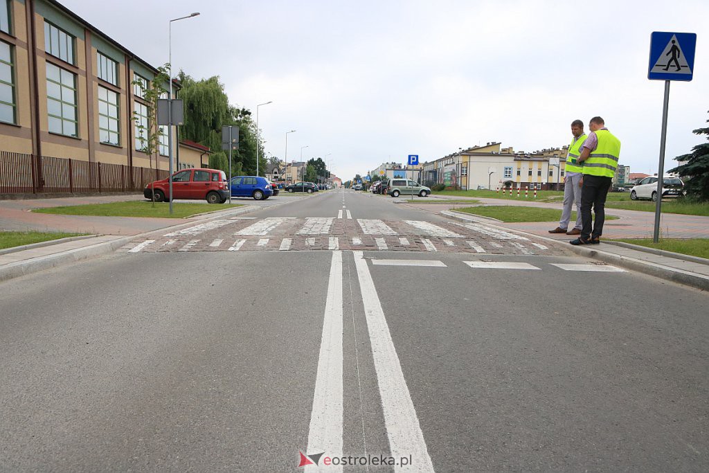Ulica Blachnickiego oficjalnie odebrana po przebudowie. 585 dni po terminie! [22.06.2020] - zdjęcie #45 - eOstroleka.pl