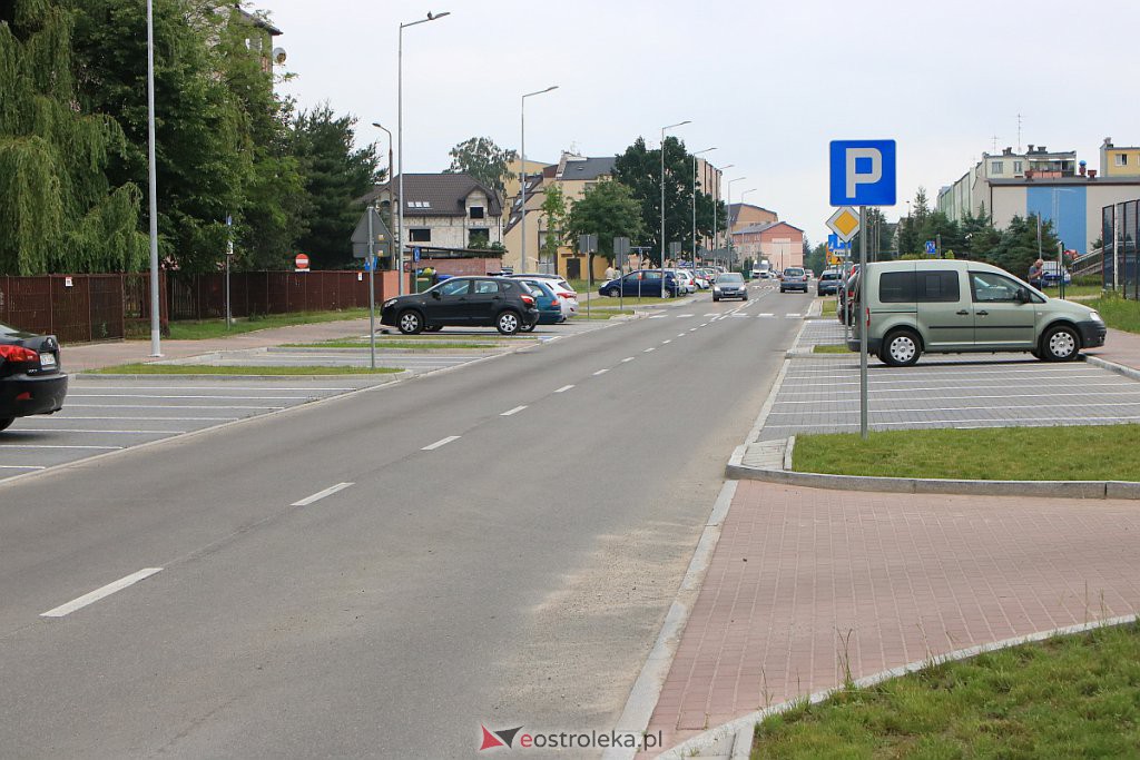 Ulica Blachnickiego oficjalnie odebrana po przebudowie. 585 dni po terminie! [22.06.2020] - zdjęcie #1 - eOstroleka.pl