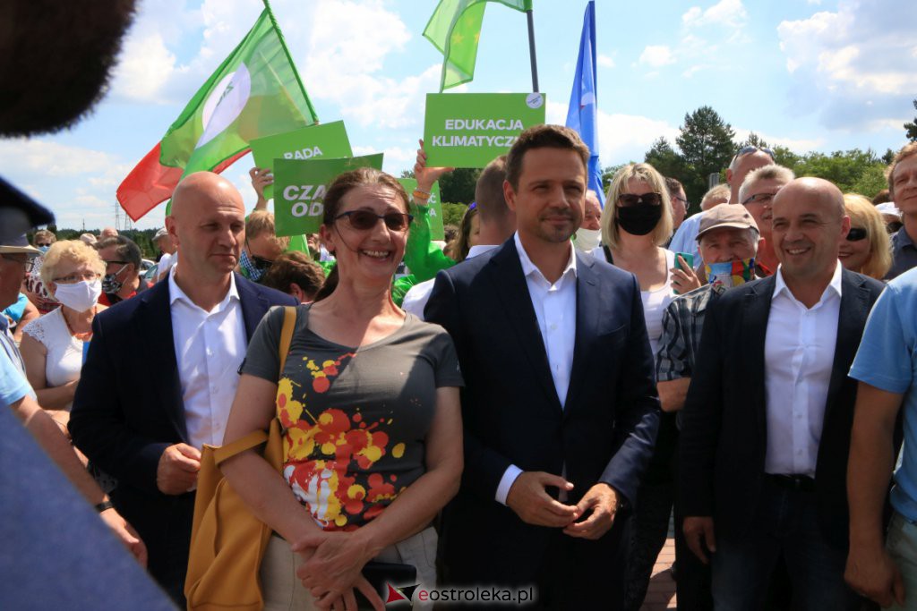Rafał Trzaskowski w Ostrołęce [25.06.2020] - zdjęcie #1 - eOstroleka.pl