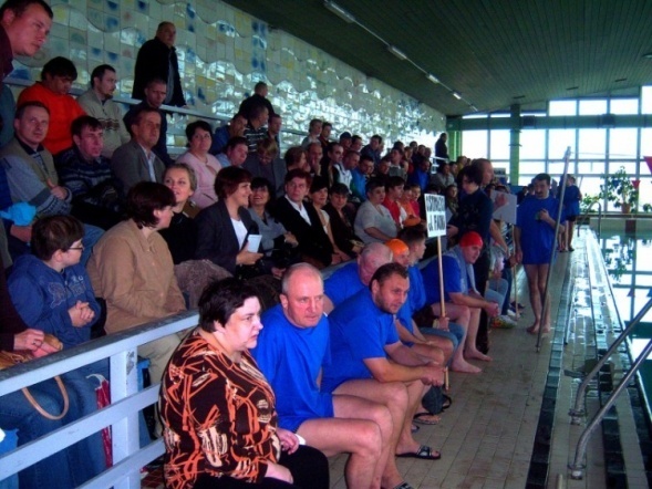 VI Zawody Pływackie Osób Niepełnosprawnych (21.10.2010) - zdjęcie #9 - eOstroleka.pl