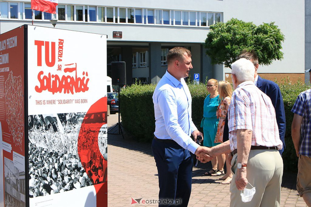 „Tu rodziła się Solidarność” – oficjalne otwarcie wystawy w Ostrołęce [01.07.2020] - zdjęcie #54 - eOstroleka.pl