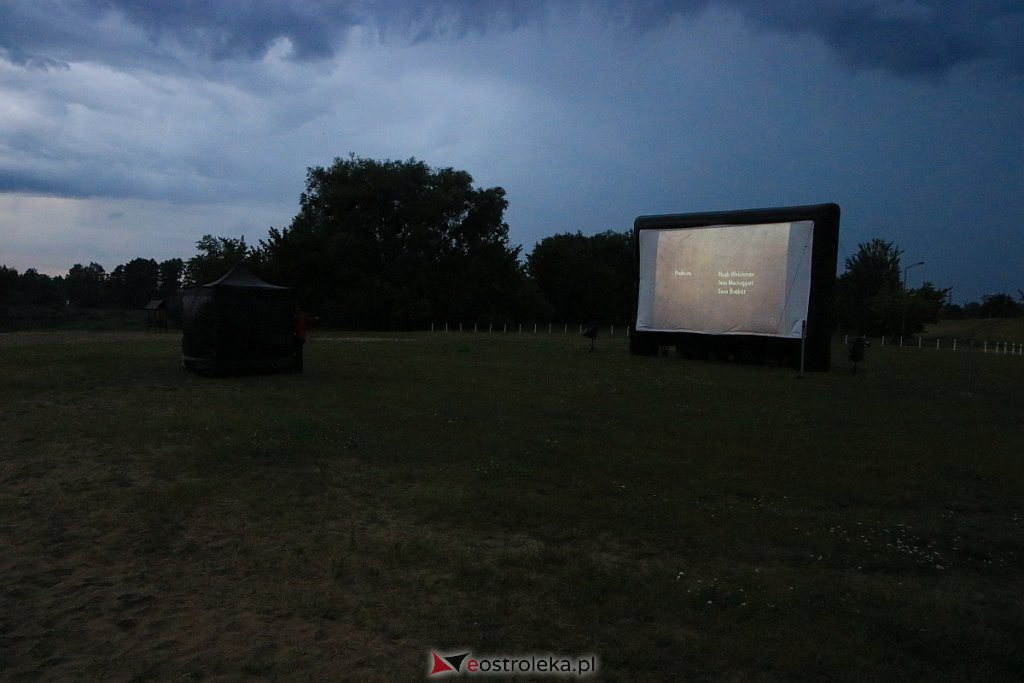 Kino letnie w Ostrołęce. Pogoda dała się we znaki organizatorom [10.07.2020] - zdjęcie #11 - eOstroleka.pl