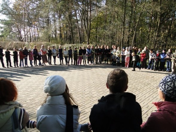 Gry uliczne (23.10.2010) - zdjęcie #2 - eOstroleka.pl