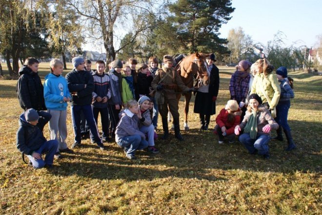 Gry uliczne (23.10.2010) - zdjęcie #64 - eOstroleka.pl