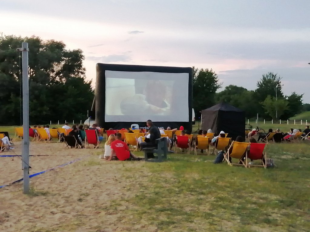 Kino letnie w Ostrołęce [17.07.2020] - zdjęcie #1 - eOstroleka.pl