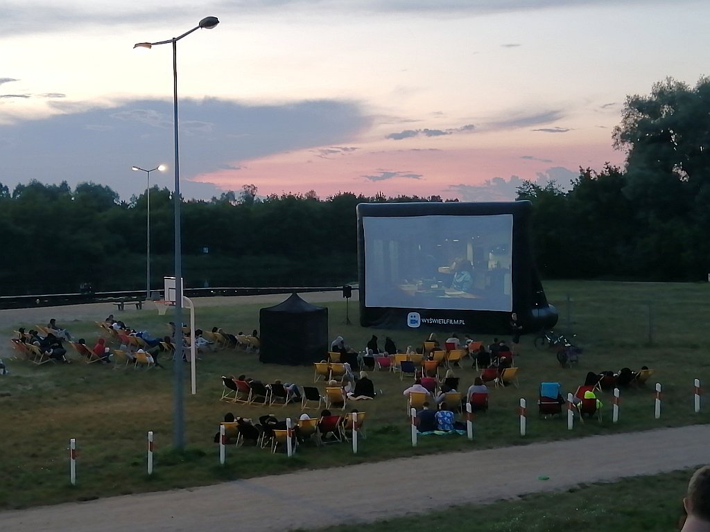 Kino letnie w Ostrołęce [17.07.2020] - zdjęcie #12 - eOstroleka.pl