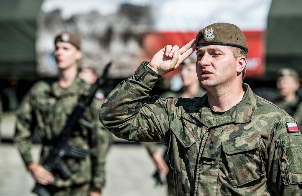 7 nowych terytorialsów z powiatu ostrołęckiego złożyło przysięgę wojskową [20.07.2020] - zdjęcie #4 - eOstroleka.pl