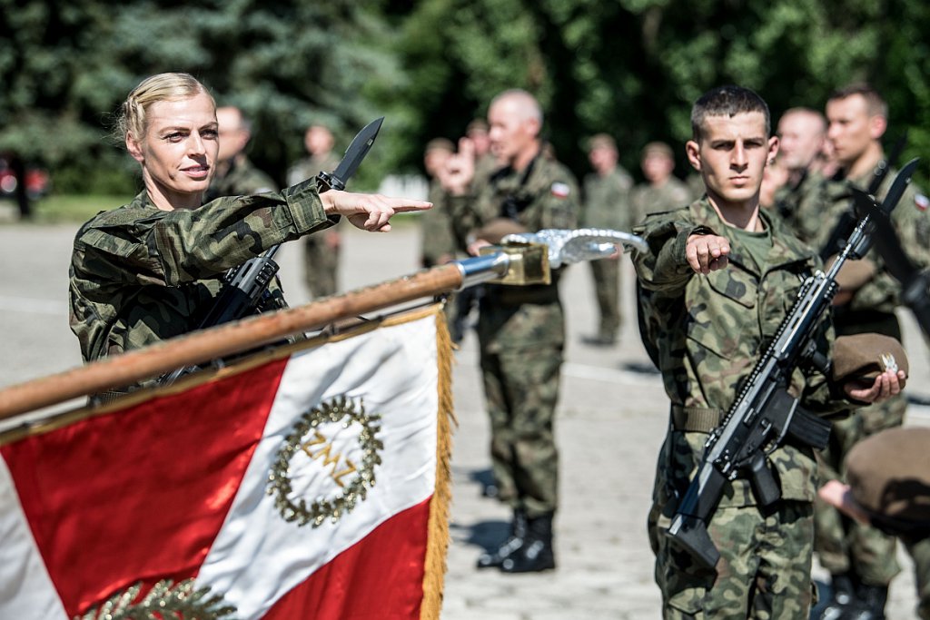7 nowych terytorialsów z powiatu ostrołęckiego złożyło przysięgę wojskową [20.07.2020] - zdjęcie #6 - eOstroleka.pl