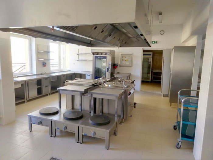 Stołówka w myszynieckiej podstawówce jak nowa [22.07.2020] - zdjęcie #6 - eOstroleka.pl