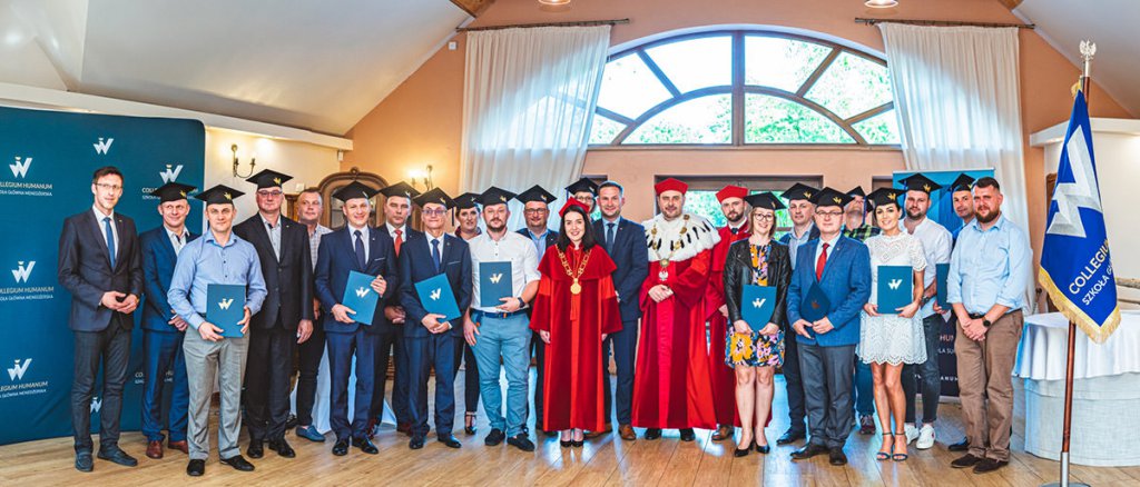 Graduacja absolwentów MBA w Ostrołęce - fot. Kinga Skalik [3.07.2020] - zdjęcie #3 - eOstroleka.pl