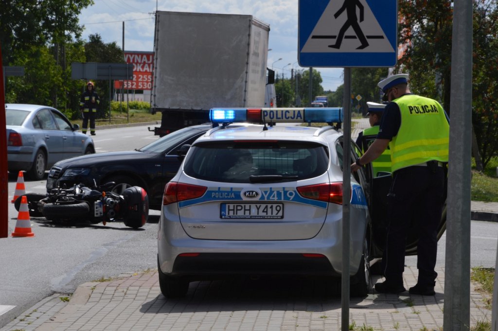 Zderzenie audi i motocykla w Rzekuniu - zdjęcie #3 - eOstroleka.pl