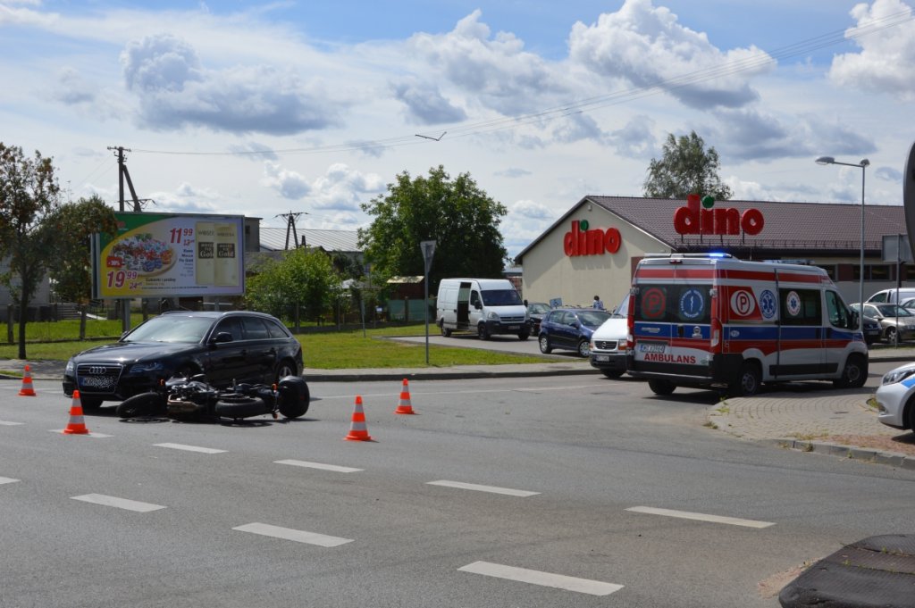Zderzenie audi i motocykla w Rzekuniu - zdjęcie #3 - eOstroleka.pl