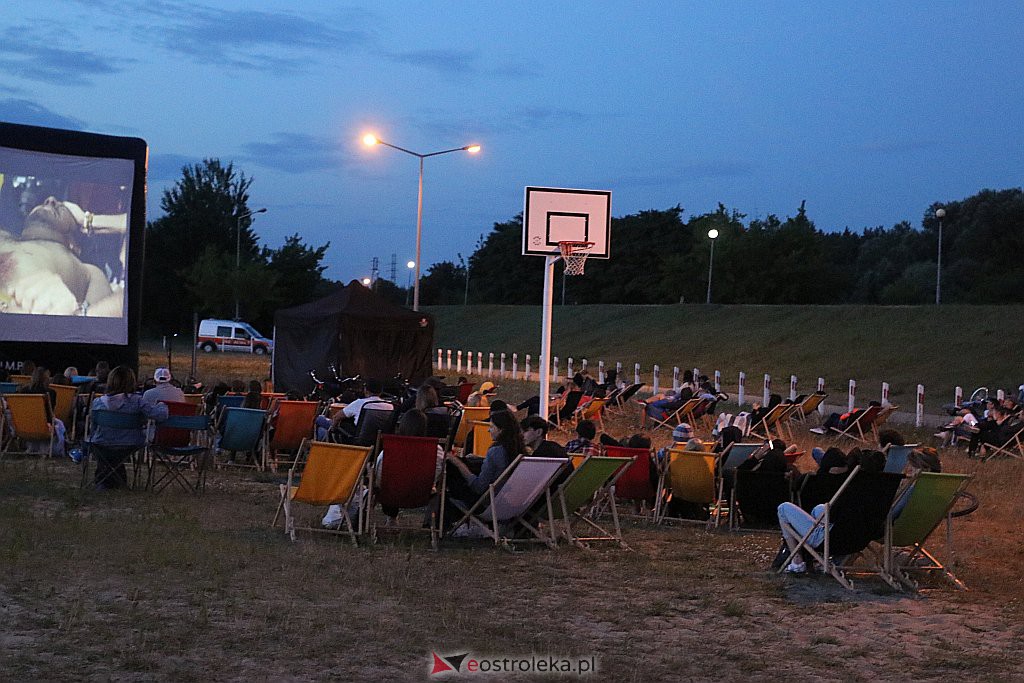 Kino letnie w Ostrołęce [24.07.2020] - zdjęcie #15 - eOstroleka.pl