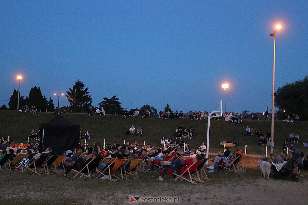 Kino letnie w Ostrołęce [24.07.2020] - zdjęcie #13 - eOstroleka.pl