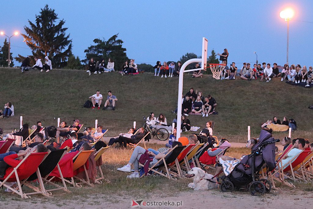 Kino letnie w Ostrołęce [24.07.2020] - zdjęcie #8 - eOstroleka.pl